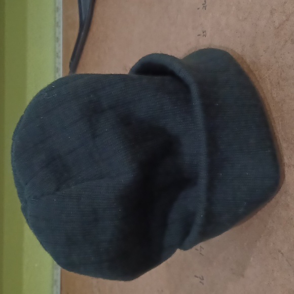3M black knit beanie. Used, but barely. I hand washed & sanitized it. - Picture 2 of 7